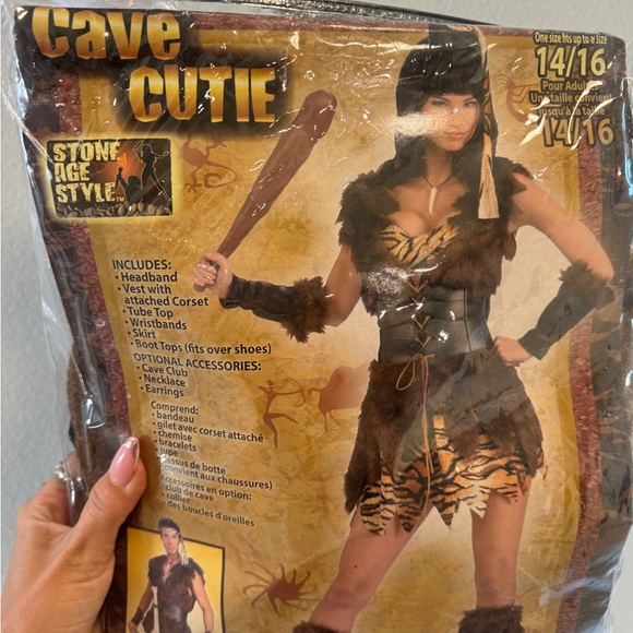 Cave woman costume - Picture 11 of 11